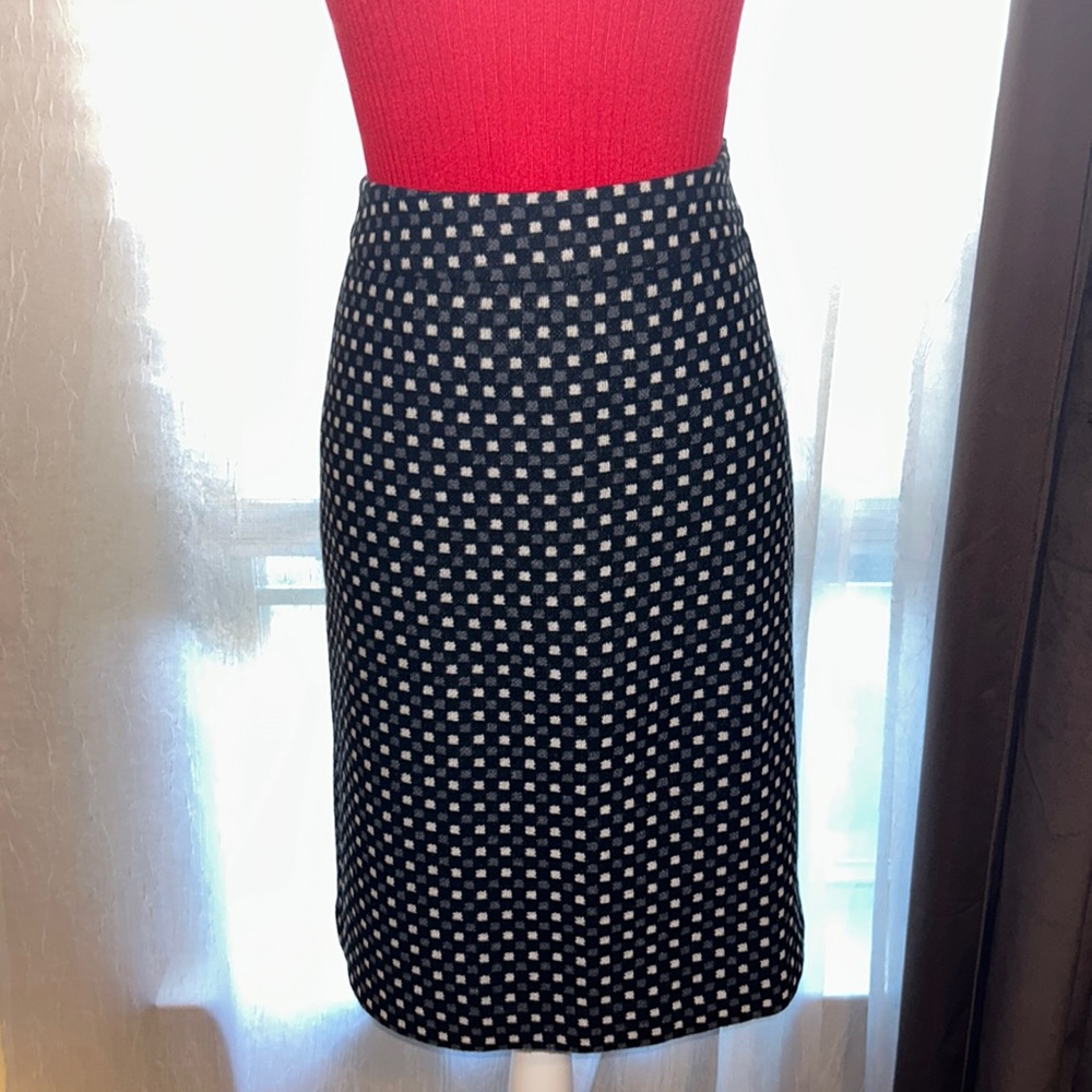 Beautiful skirt.